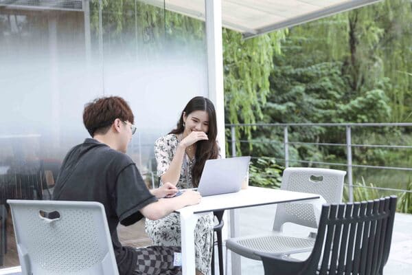 跨境职责与出差机会